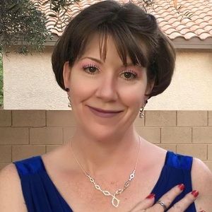 Meet your Posher, Christy